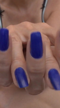 Emocionante Unhas Azuis e Silk Negligee, JOI, Lady Victoria Valente