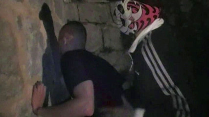 Crunch Boy: Gay zneužitý hetero klukem Scally v parku v noci