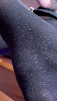 Eu sei que você quer meu pé de nylon ligeiramente suado com um cheiro requintado cairia lentamente no seu rosto