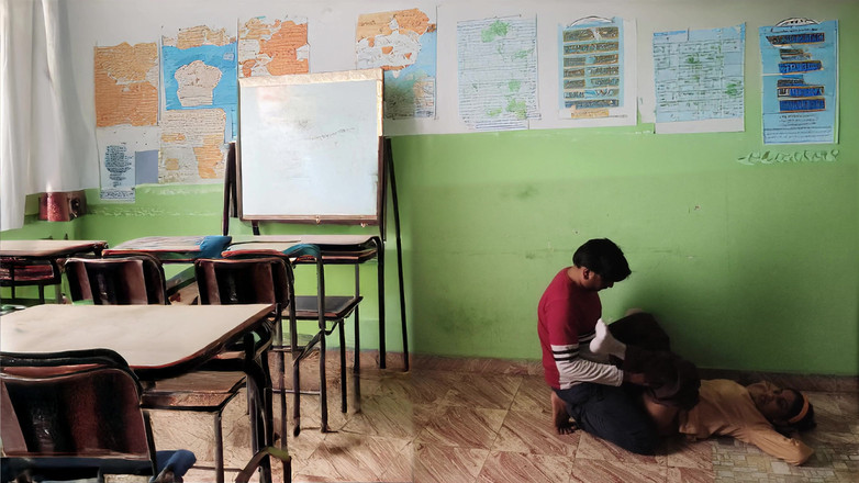Bobbypranav: Desi village coppie del college scopano in classe