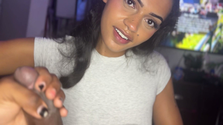Natasha Carter: My BF Wont Get off the Game Free Use Blowjob