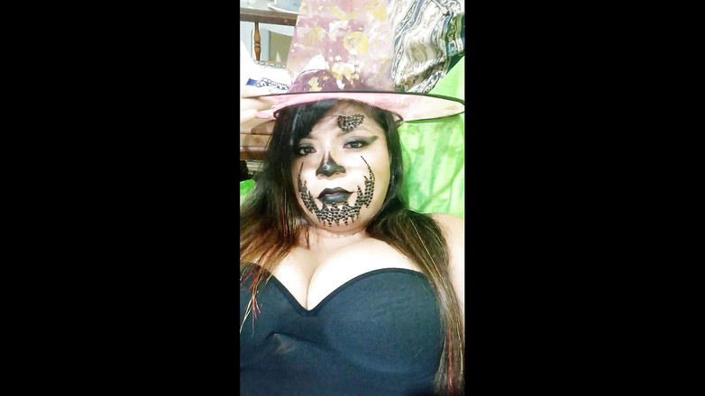 Martin13: Sesso inizia ad Halloween !! Il mio fratellastro indossa la sua...