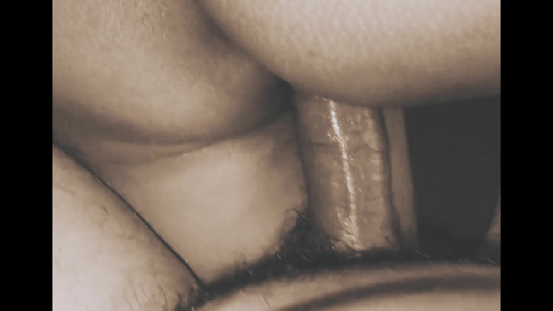 Akhi moni: 私のホットなバービーは私とセックスしたがっていて、私はセックスしている