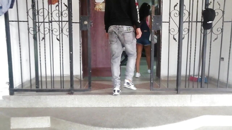 SAMANTA: Я один с женой моего сводного брата, и мы трахаемся, если он знает