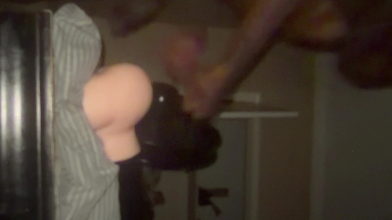 Sleazy: Grote zwarte lul neukt sekspop hard en ruig deel 1