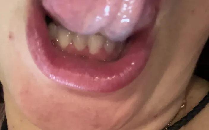 LarisaCum: Bright and Hot Brunette Mouth Fetish
