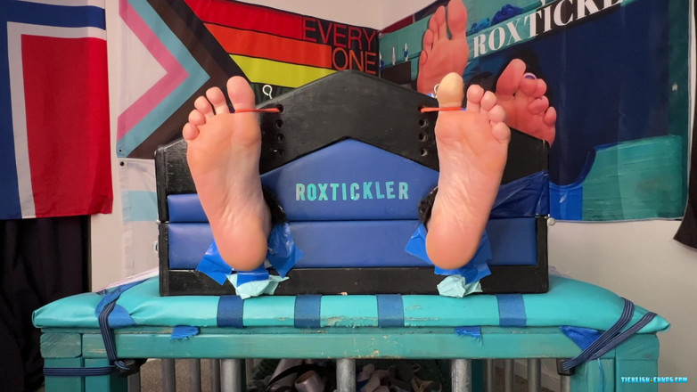 Ticklish Chubs: Hårig Ryan får en bra kittla