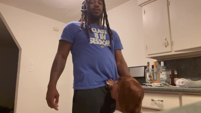 Fijii pornbox: Fată cu piele deschisă la culoare de alături se fute...