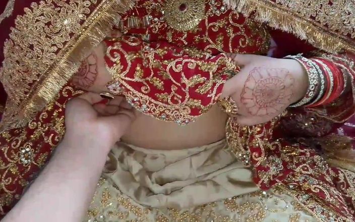 QueenbeautyQB: 印度妻子和丈夫的第一夜性爱 suhagraat