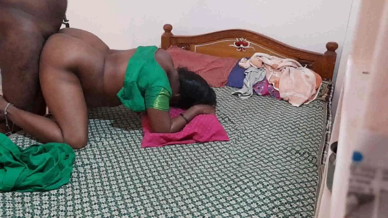 Desi palace: Desi bhabhi fucked doggy style by boyfriend