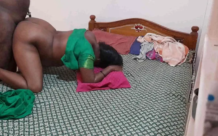 Desi palace: Desi bhabhi fucked doggy style by boyfriend