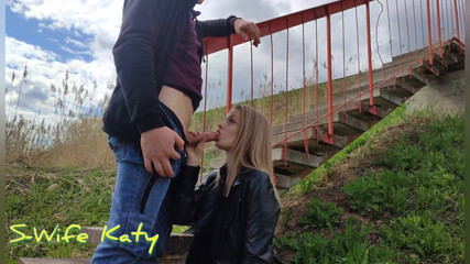 S-Wife Katy: S-дружина Кеті ризиковано трахається на переповненому шосе і влаштувала кремпай