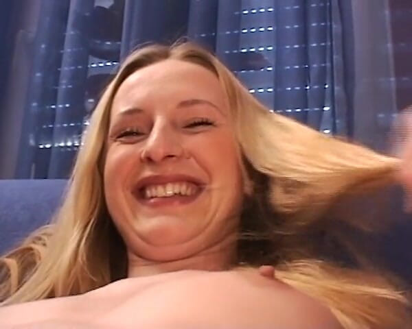 BB Video - Old School: German Amateur Teen Solo Female Babe Blonde Toys