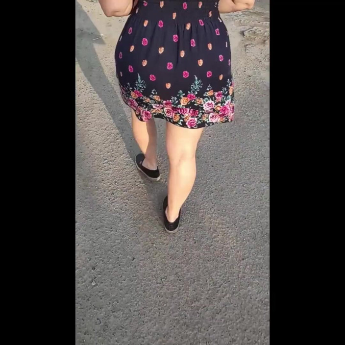 LicenciadaAnn: I Meet a Mature Woman in a Miniskirt on the...