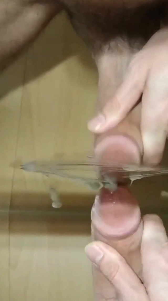 Nice Cock Cumshot (Active cock)