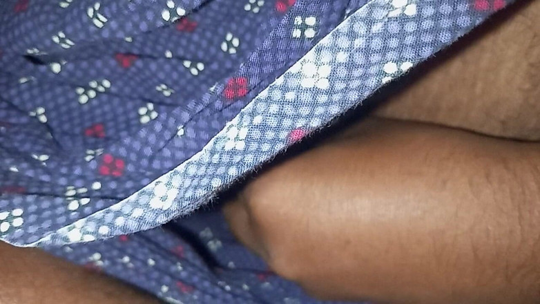 Fucking my wife: アフリカのゲイボーイが妻をしゃぶる膣穴