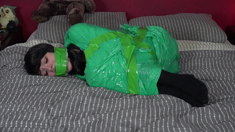 Restricting Ropes: Esclavitud de cinta verde