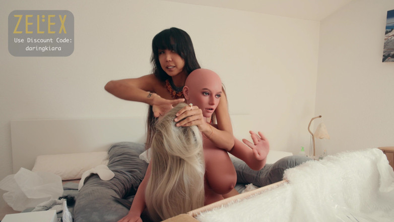 DaringKiara: เล่นกับตุ๊กตาครั้งแรกของกู