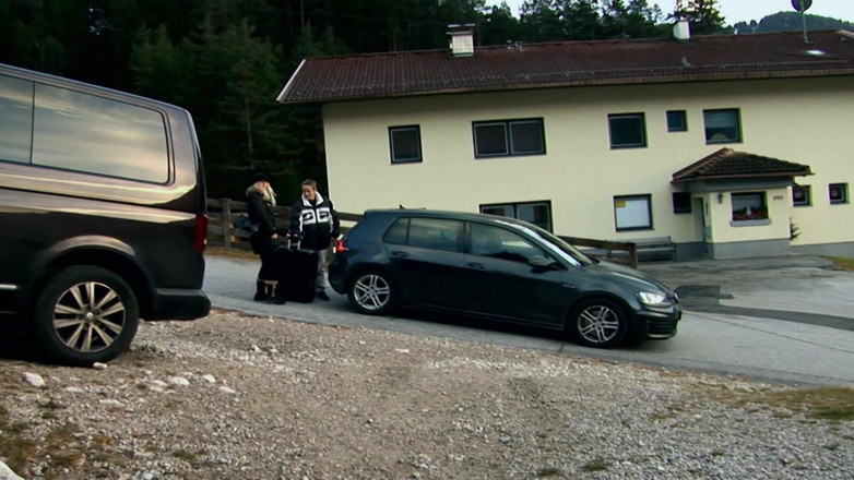 Videos Francaises: Ona je blonďatá kočička z Francie, která si ráda hraje...