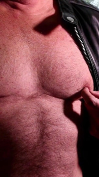 Who Else Likes Nipple Play?