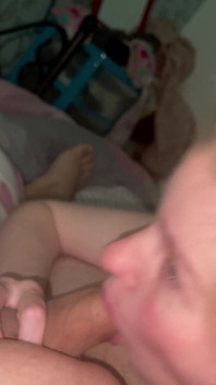Teman wanita memberikan saya blowjob - 2