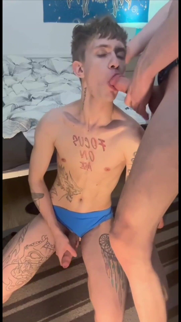 Max Gen: Tvrdě ošukaná Twink v plavkách