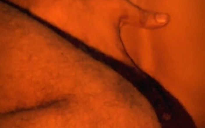 Creamy pussy: Dedilhando buceta