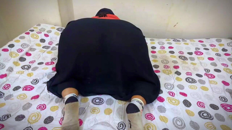 Your Boy's Cum: Tabu: Varje morgon milf styvmamma lever i online när hon...