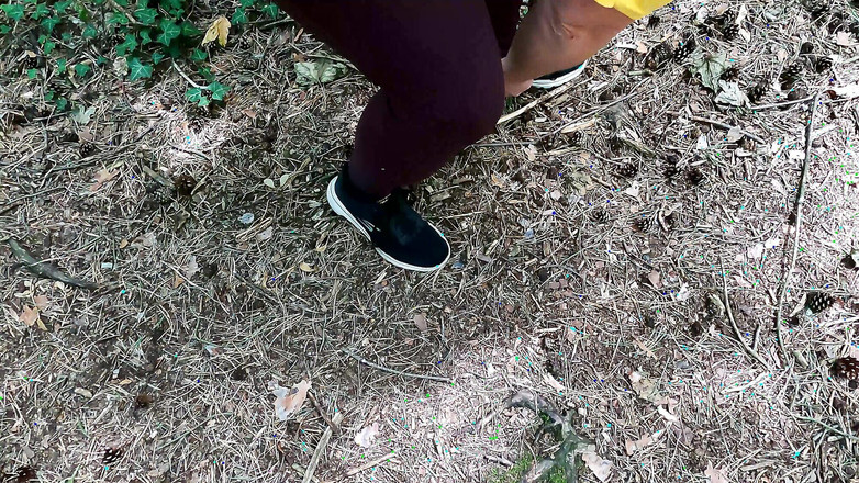 Bouncy Tits Action: 젖탱이를 핥는 핫한 소녀