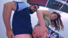 Go porn!: 소파에서 완전 항문 수업