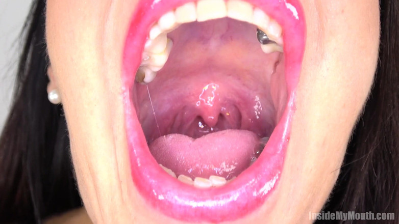 Inside My Mouth: 발렌티나 시에라의 입 페티쉬 비디오