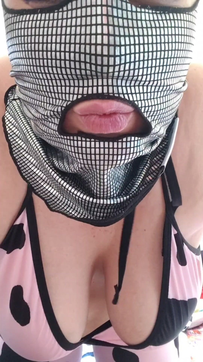 Lynettesub: Ordeñando y Dando a Tu Vaca con Dios