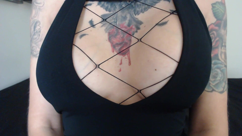 Stella Von Savage: Cleavage Addiction JOI Edging