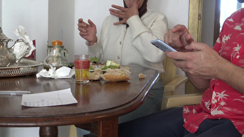 Souzan Halabi: Vey Olum Stanbul'da Vey Annesiyle Seks Videolar Izlemeyi Ok Seviyor