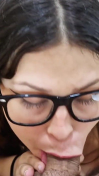 Anale e sperma prima che mi siedo sulla sua faccia