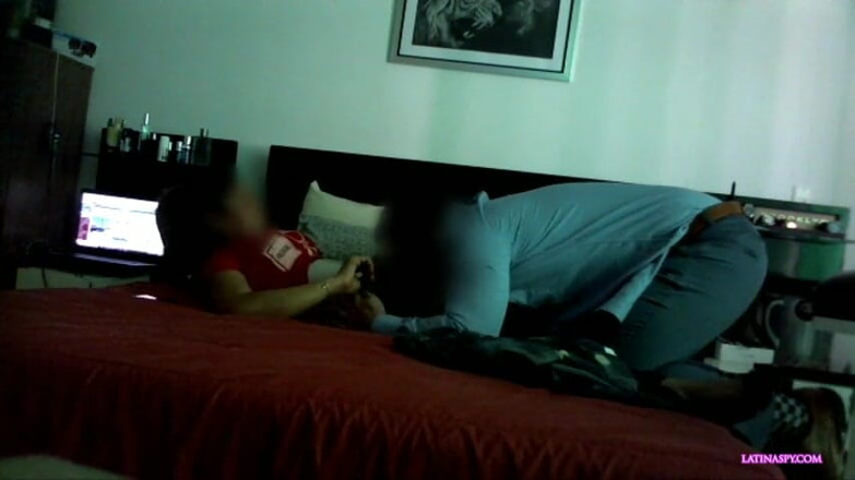 Latinaspy: bevpha mammi ki bedroom men chudaee