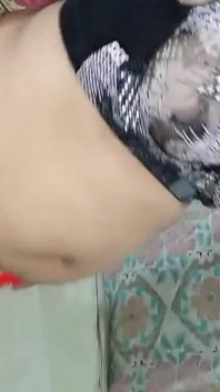 Trance 집에서 춤추는 에로틱한 핫한 엄마 Sara Danc