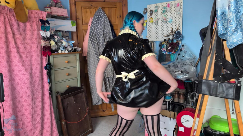 Alice_Mayflower_Scottish: Teased by a Latex Maid - Solo Girl