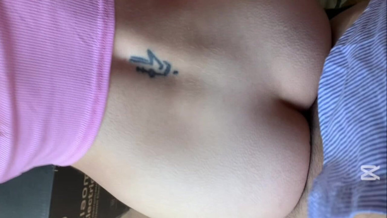AmateurWifeXx: Żona z sąsiedztwa złapana w ogrodzie przez sąsiada i zerżnięta...