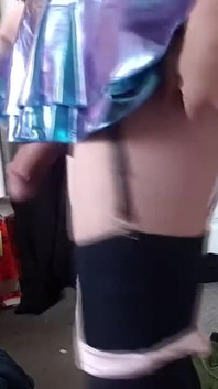 V48 - Gros seins, lingerie, éjaculation de bite