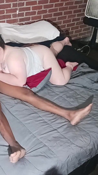 흑인 대물 자지에 빨아주는 좋은 자지를 찾는 단정치 못한 린