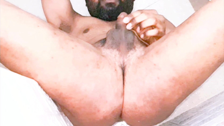 Sissy Slut Simran: Záchodový otrok chcaní