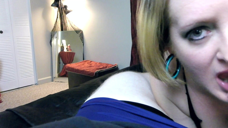Kennedy Channing: Stiefmutter Satinhandschuhe blowjob &amp; gesichtsbesamung