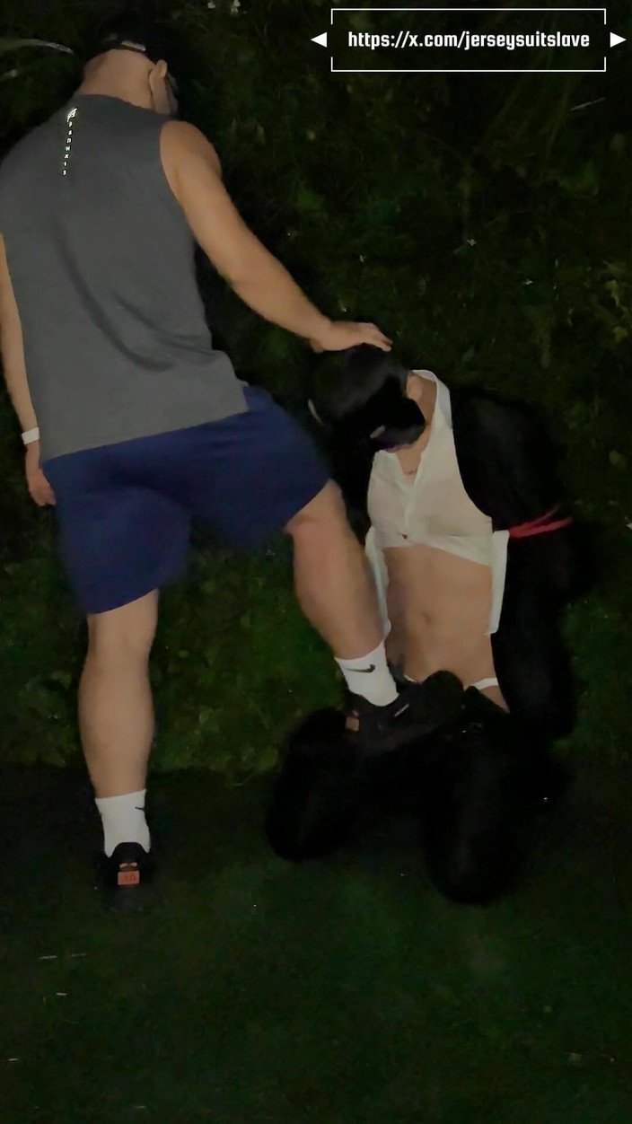 Human Urinal: Dräkten bekämpar skammen och förnedringen i det vilda