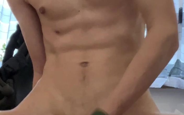 Johnny69227: 21 cm büyük yarak dildo, anal egzersiz