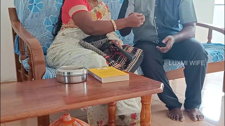 Luxmi Wife: Pasierb pieprzona macocha z wibratorem - Ep 1