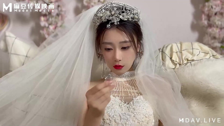 ModelMedia Asia: Md-0311 the Agreement Under the Wedding Dress