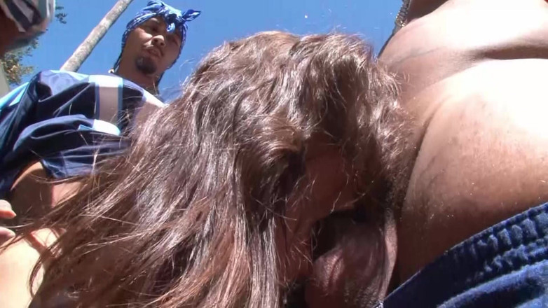 Point X movie and clips horny chicks want to fuck: Gangster neukpartij de slet wordt goed geneukt