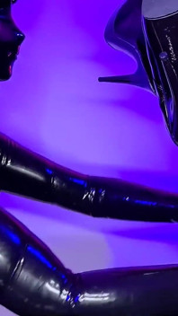 Latex kigurumi chevauche dolly en caoutchouc