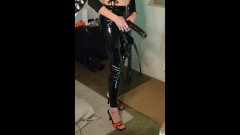 ReineCruella: Virtuální dominance relace